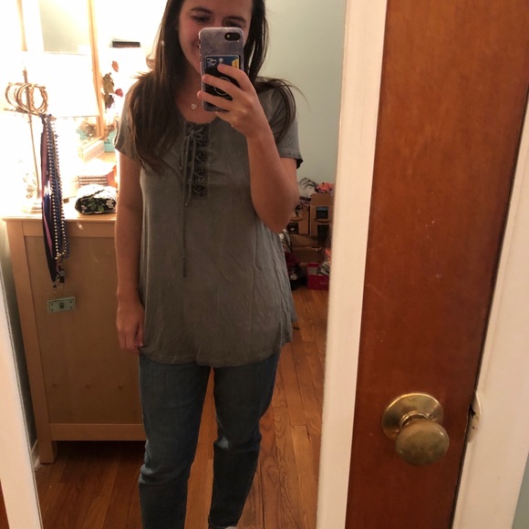 Lace Up T-shirt - Picture 2 of 2